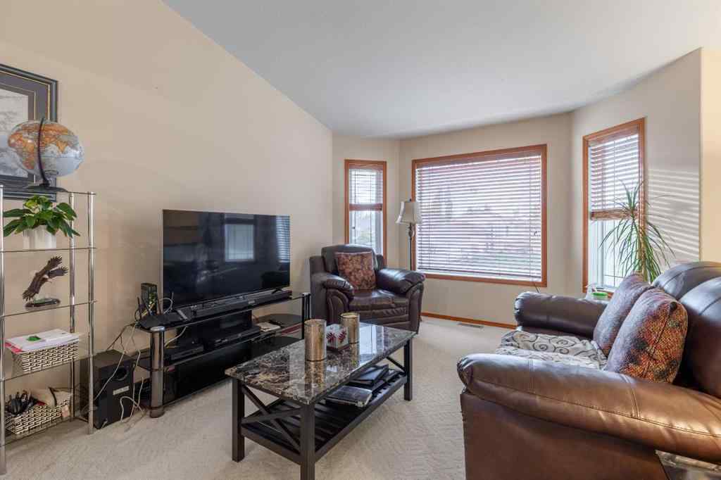 MLS® A2265996 - 588 Heritage Boulevard W in Heritage Heights Lethbridge, Residential