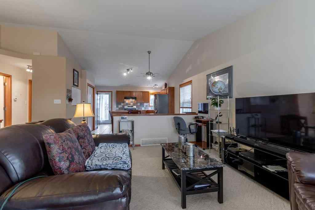 MLS® A2265996 - 588 Heritage Boulevard W in Heritage Heights Lethbridge, Residential