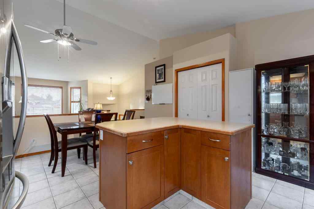 MLS® A2265996 - 588 Heritage Boulevard W in Heritage Heights Lethbridge, Residential