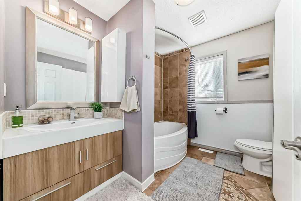 MLS® A2265999 - 4644 84 Street NW in Bowness Calgary, Residential