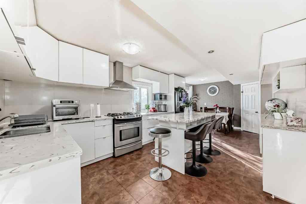 MLS® A2265999 - 4644 84 Street NW in Bowness Calgary, Residential