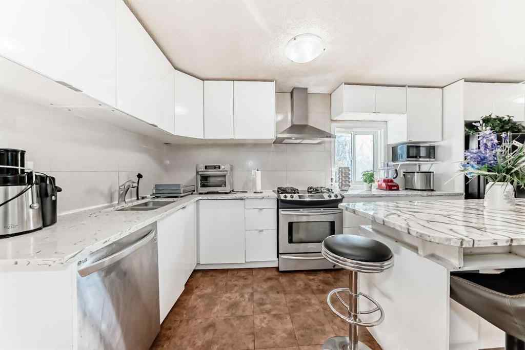 MLS® A2265999 - 4644 84 Street NW in Bowness Calgary, Residential