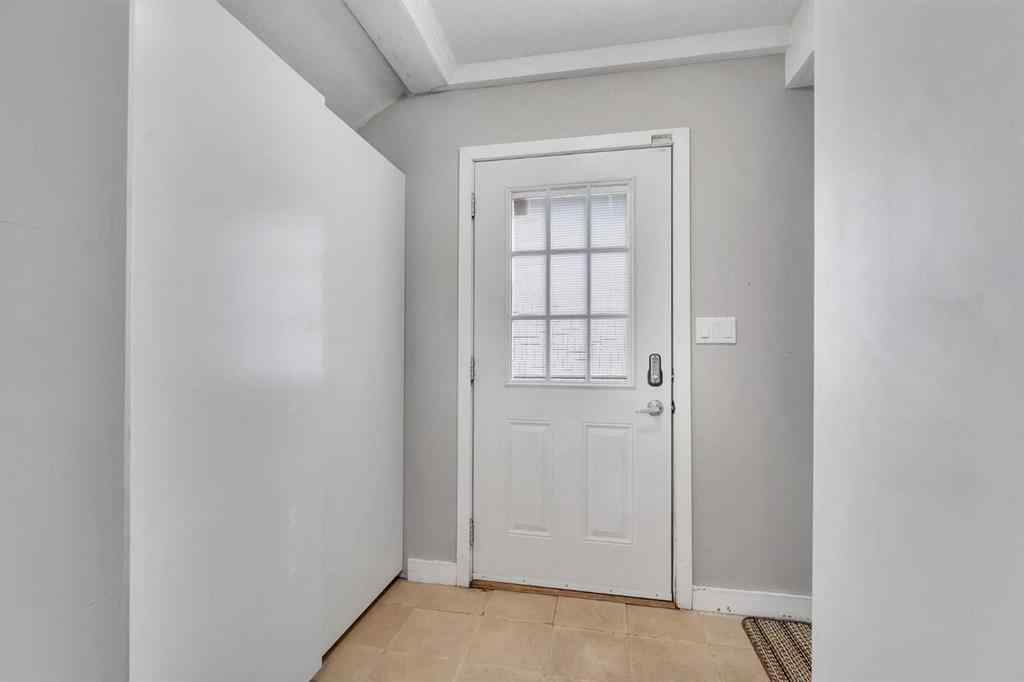 MLS® A2266000 - 314 8 Avenue NE in Crescent Heights Calgary, Residential