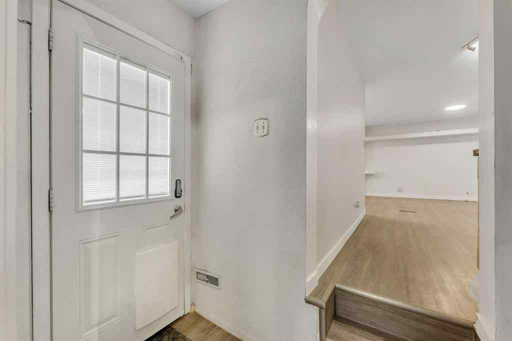 MLS® A2266000 - 314 8 Avenue NE in Crescent Heights Calgary, Residential