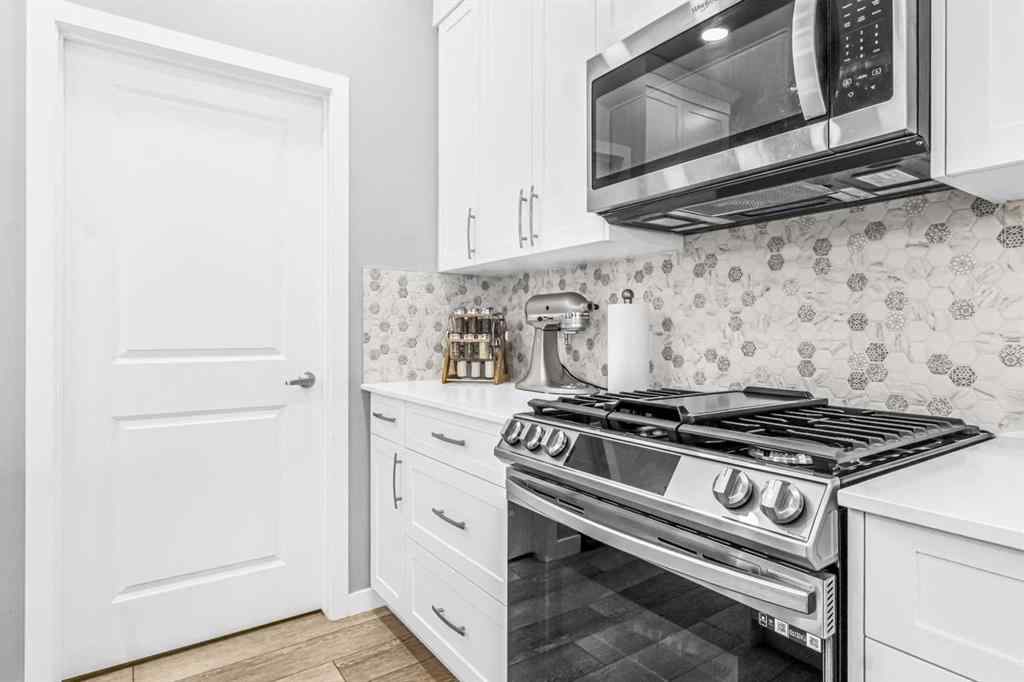 MLS® A2266007 - 1036 Chinook Gate Heath SW in Chinook Gate Airdrie, Residential