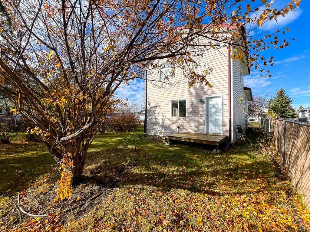 MLS® A2266009 - 9019 66 Avenue  in Countryside South Grande Prairie, Residential