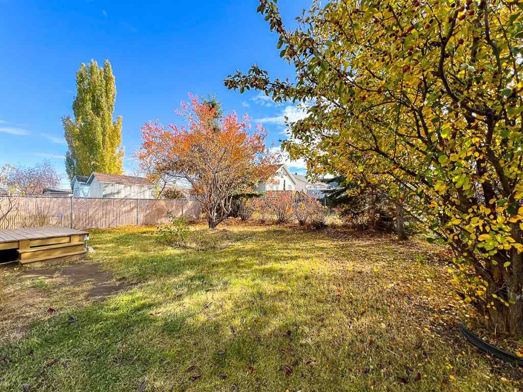 MLS® A2266009 - 9019 66 Avenue  in Countryside South Grande Prairie, Residential