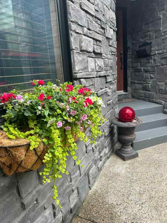 MLS® A2266012 - 3520 44A Avenue  in Mountview Red Deer, Residential