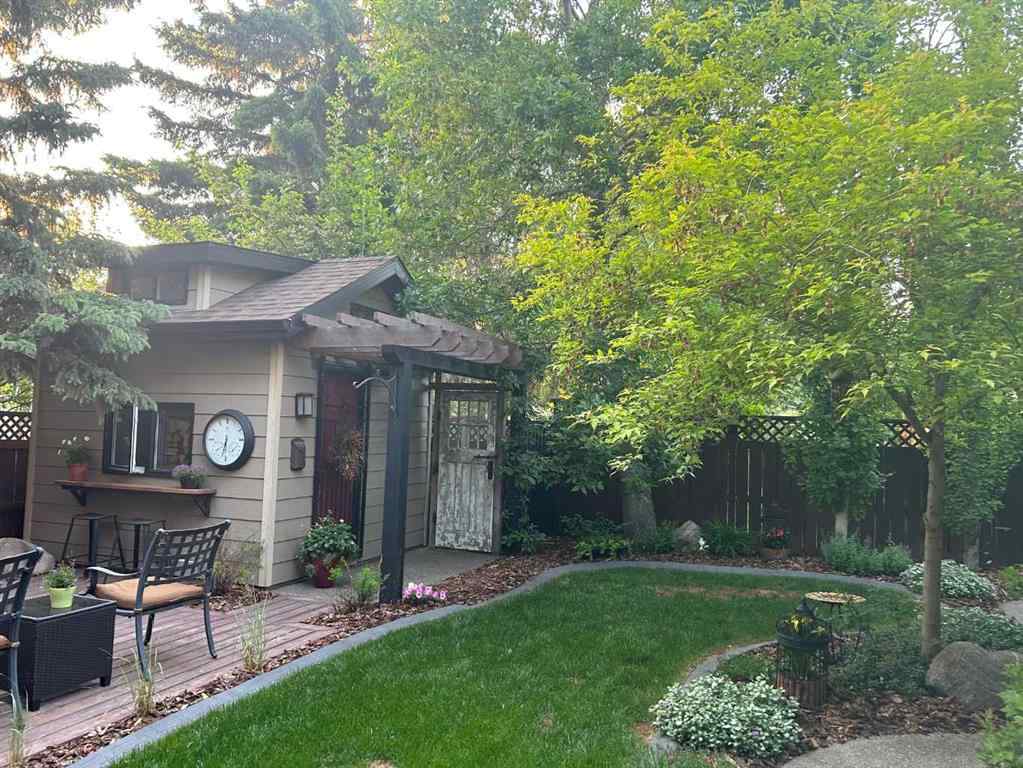 MLS® A2266012 - 3520 44A Avenue  in Mountview Red Deer, Residential