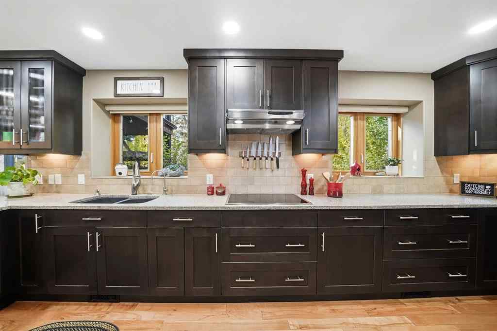 MLS® A2266012 - 3520 44A Avenue  in Mountview Red Deer, Residential