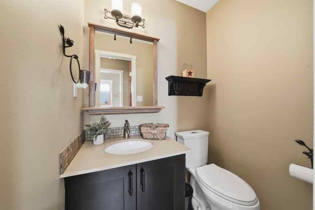 MLS® A2266012 - 3520 44A Avenue  in Mountview Red Deer, Residential