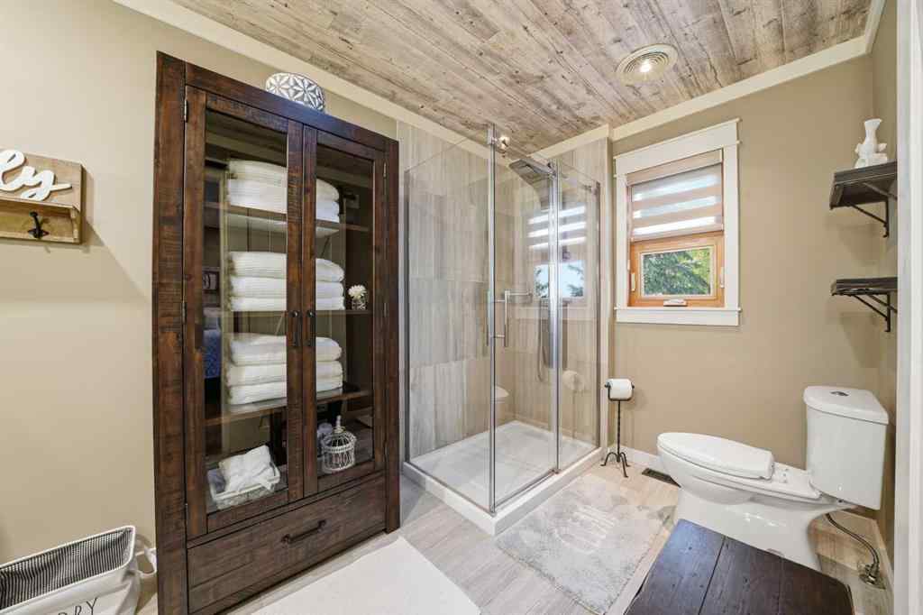 MLS® A2266012 - 3520 44A Avenue  in Mountview Red Deer, Residential