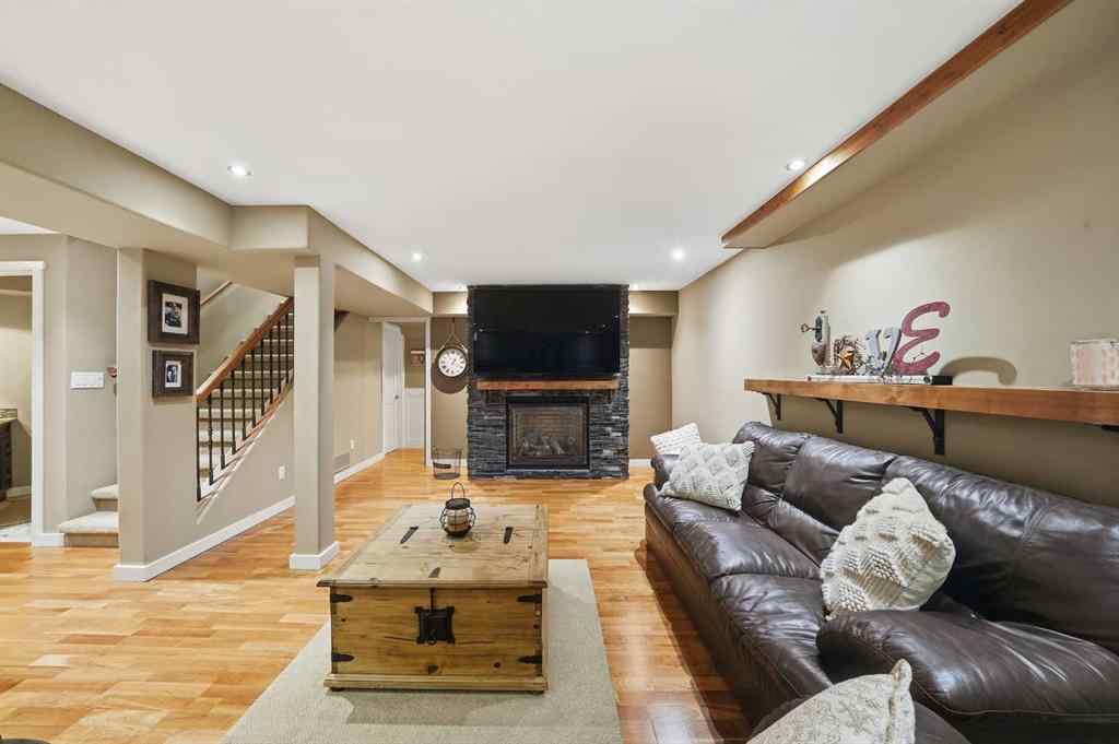 MLS® A2266012 - 3520 44A Avenue  in Mountview Red Deer, Residential