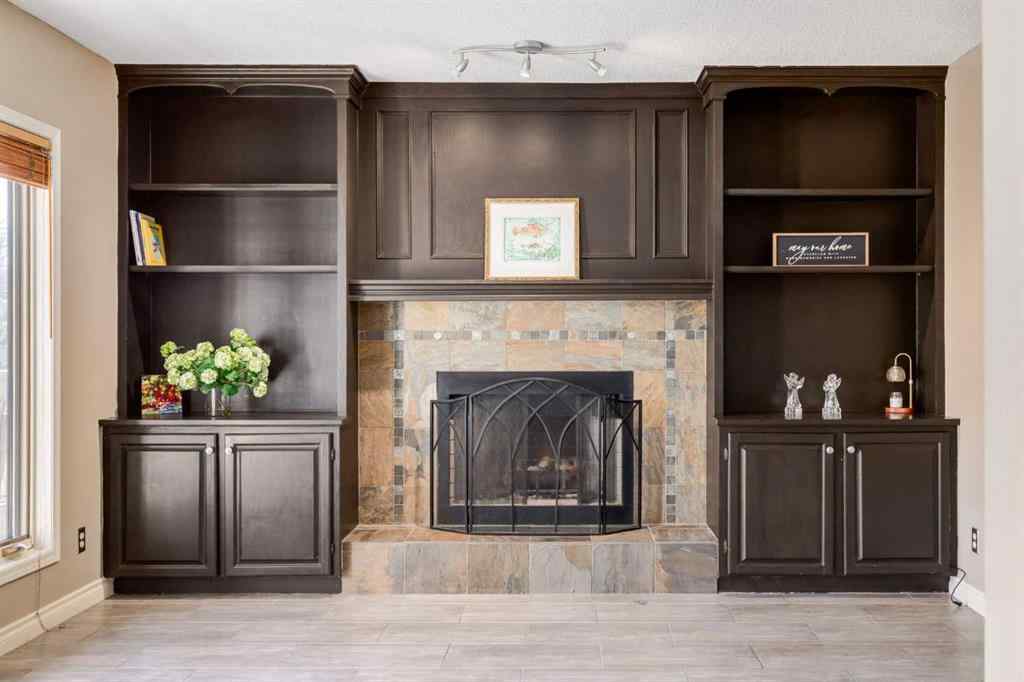 MLS® A2266014 - 118 Sienna Hills Drive SW in Signal Hill Calgary, Residential