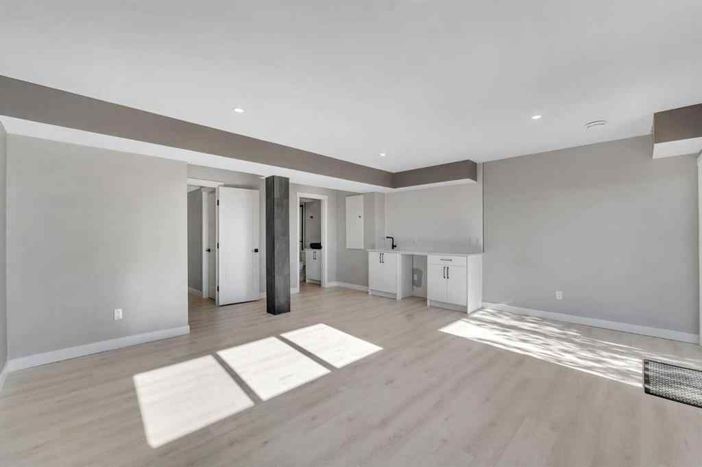 MLS® A2266017 - 209 Hillcrest Square SW in Hillcrest Airdrie, Residential