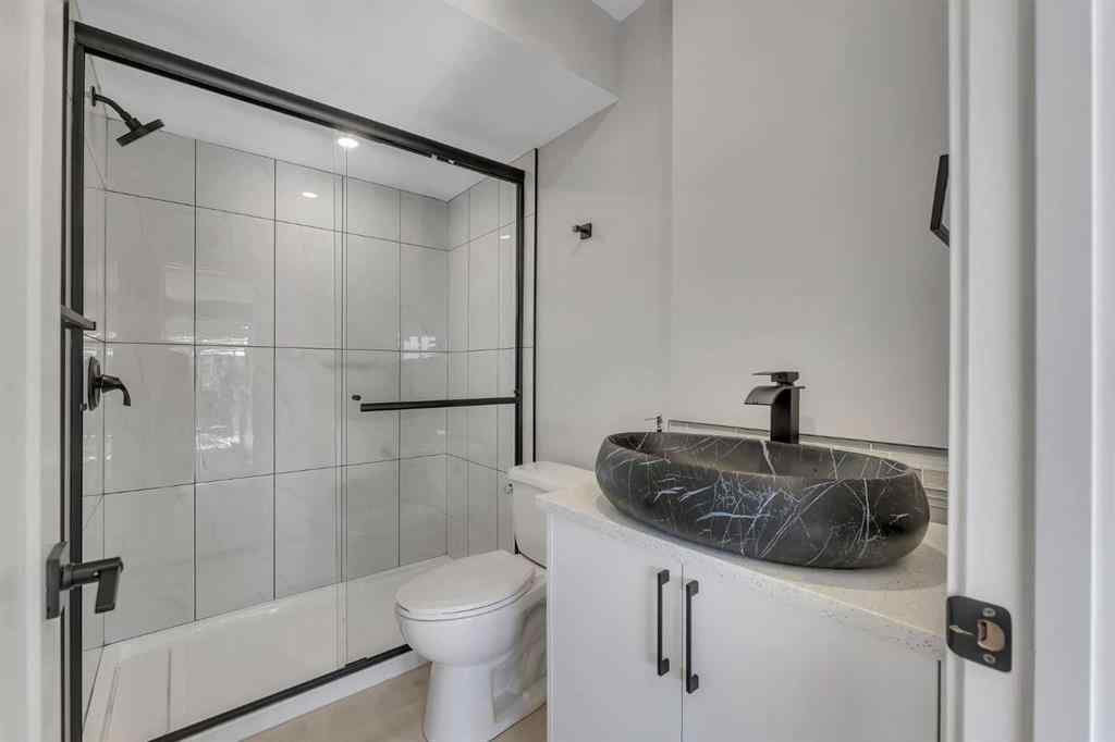 MLS® A2266017 - 209 Hillcrest Square SW in Hillcrest Airdrie, Residential