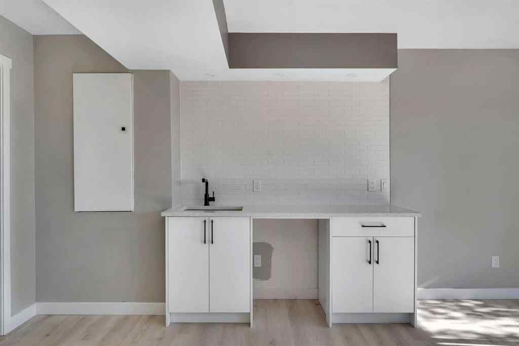 MLS® A2266017 - 209 Hillcrest Square SW in Hillcrest Airdrie, Residential