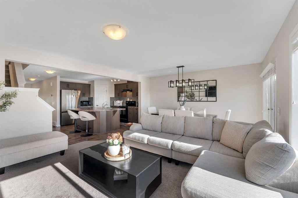 MLS® A2266017 - 209 Hillcrest Square SW in Hillcrest Airdrie, Residential