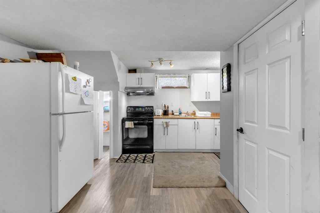 MLS® A2266021 - 7 Castleridge Way NE in Castleridge Calgary, Residential