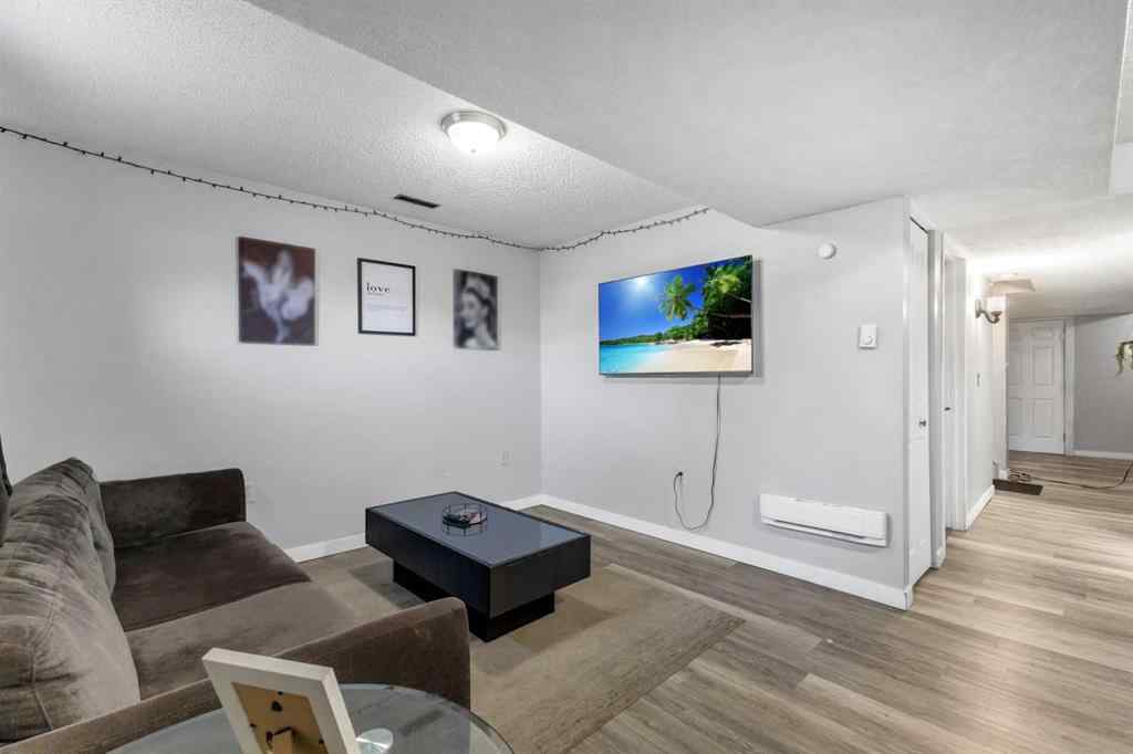MLS® A2266021 - 7 Castleridge Way NE in Castleridge Calgary, Residential
