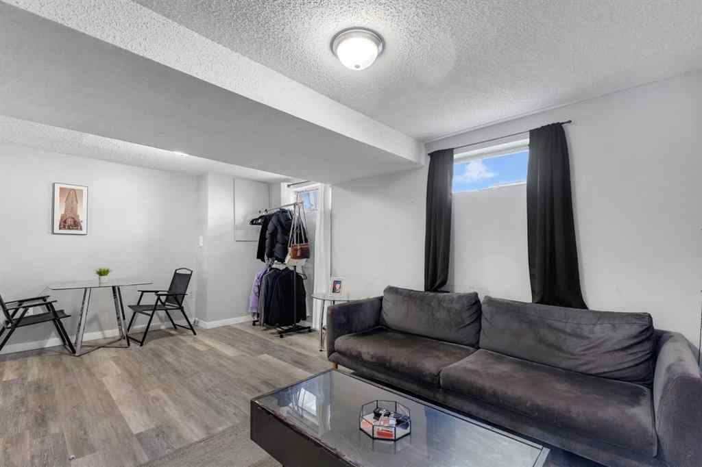 MLS® A2266021 - 7 Castleridge Way NE in Castleridge Calgary, Residential