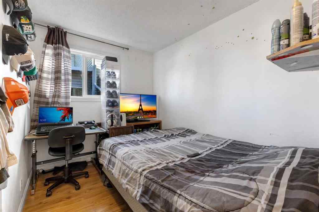 MLS® A2266021 - 7 Castleridge Way NE in Castleridge Calgary, Residential