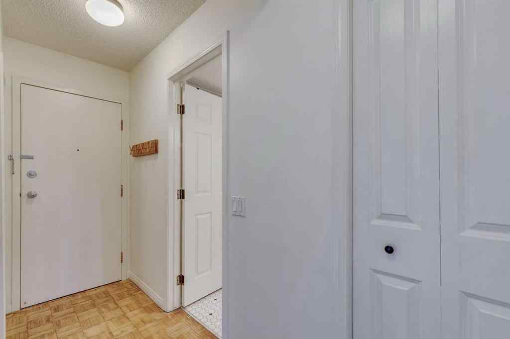 MLS® A2266023 - Unit #304 2140 17A Street SW in Bankview Calgary, Residential