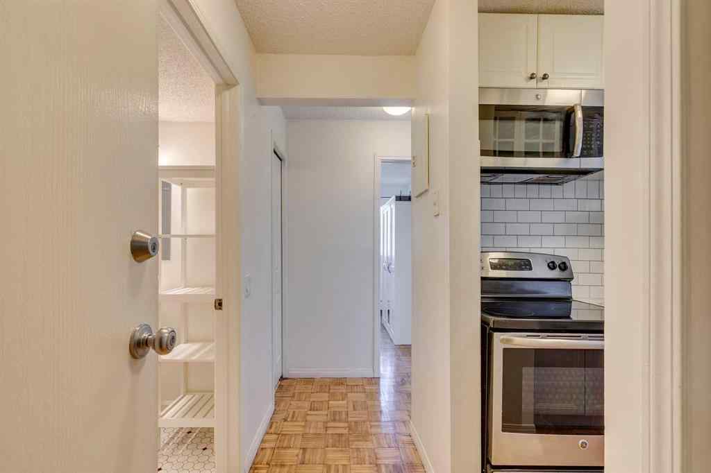 MLS® A2266023 - Unit #304 2140 17A Street SW in Bankview Calgary, Residential