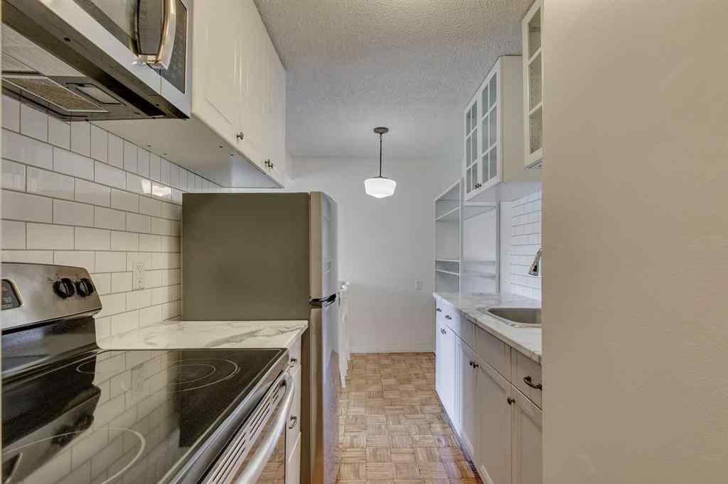 MLS® A2266023 - Unit #304 2140 17A Street SW in Bankview Calgary, Residential