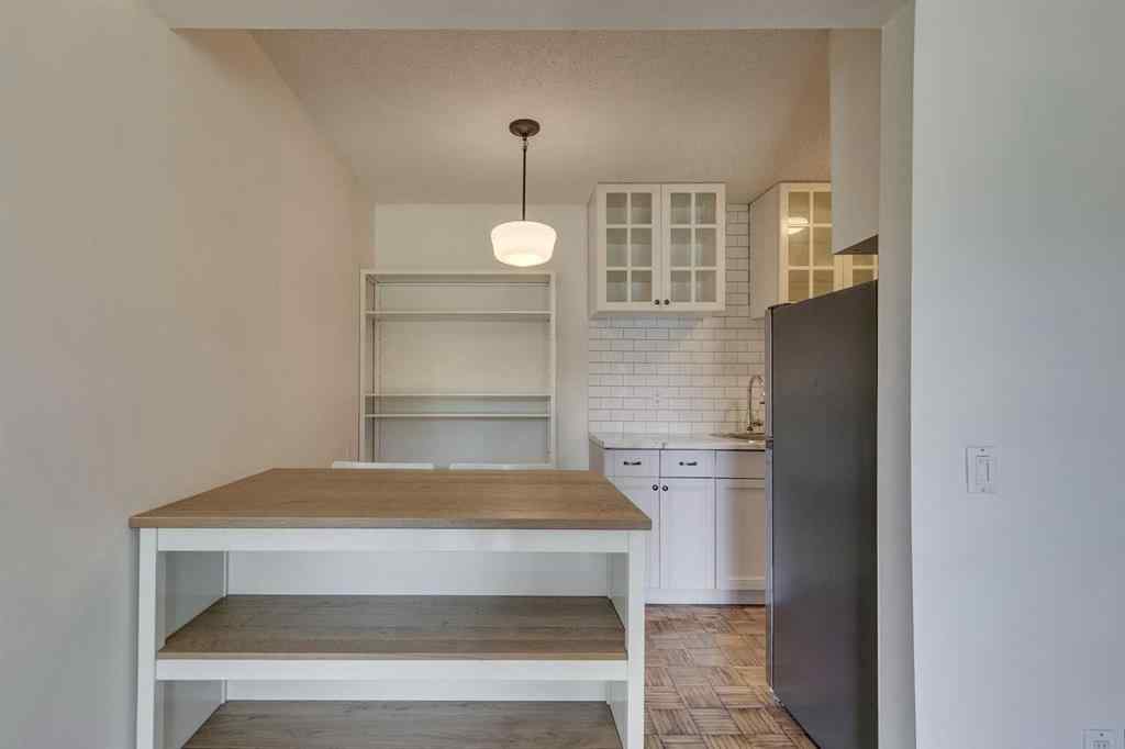 MLS® A2266023 - Unit #304 2140 17A Street SW in Bankview Calgary, Residential