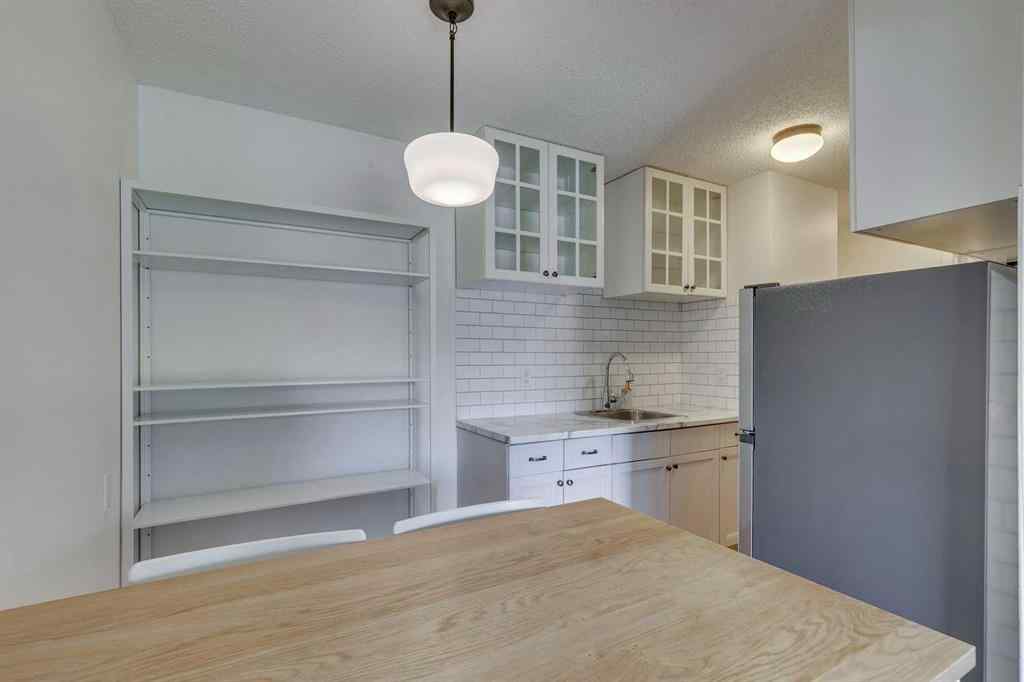 MLS® A2266023 - Unit #304 2140 17A Street SW in Bankview Calgary, Residential