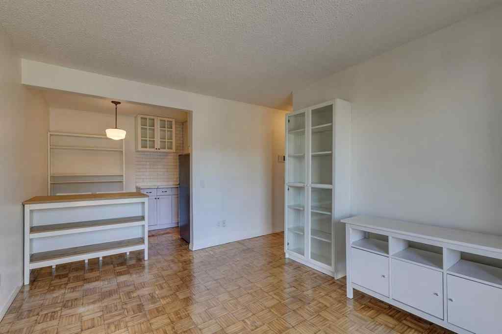 MLS® A2266023 - Unit #304 2140 17A Street SW in Bankview Calgary, Residential