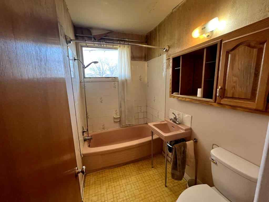 MLS® A2266025 - 34N 100E Street  in NONE Raymond, Residential