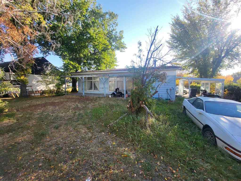 MLS® A2266025 - 34N 100E Street  in NONE Raymond, Residential
