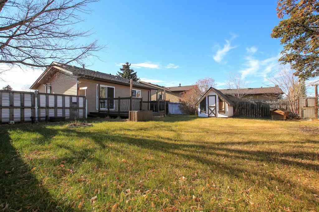 MLS® A2266026 - 69 Erickson Drive  in Eastview Estates Red Deer, Residential