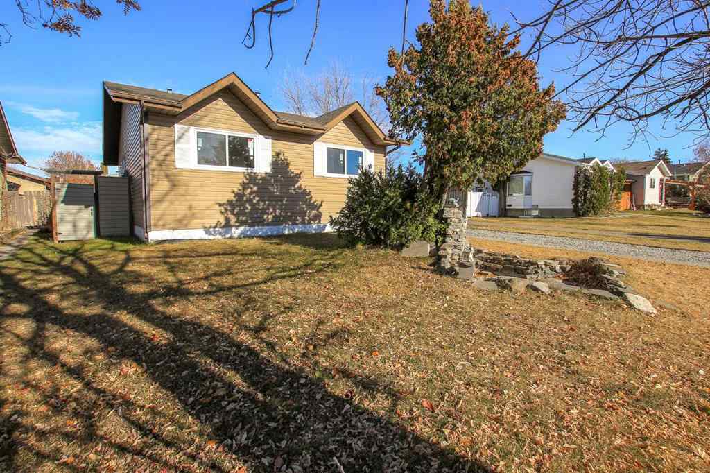 MLS® A2266026 - 69 Erickson Drive  in Eastview Estates Red Deer, Residential