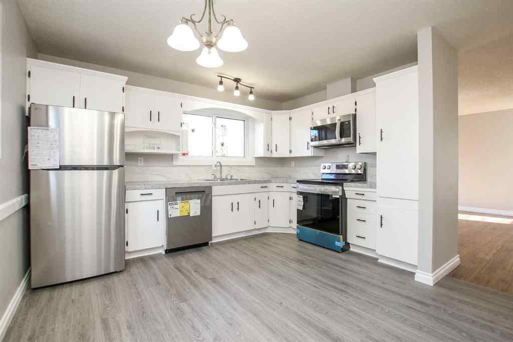 MLS® A2266026 - 69 Erickson Drive  in Eastview Estates Red Deer, Residential
