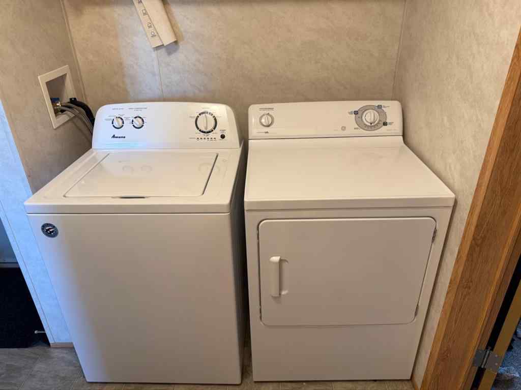 MLS® A2266028 - 7921 97 Avenue  in Cheviot Heights MHP Peace River, Mobile