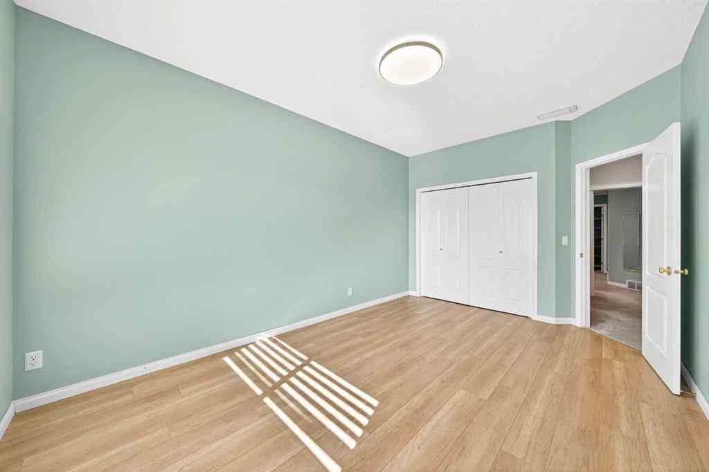 MLS® A2266029 - 80 Sierra Morena Landing SW in Signal Hill Calgary, Residential