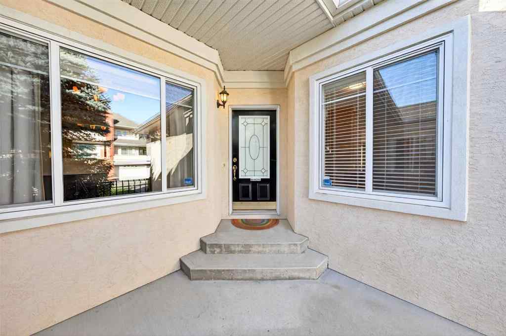 MLS® A2266029 - 80 Sierra Morena Landing SW in Signal Hill Calgary, Residential