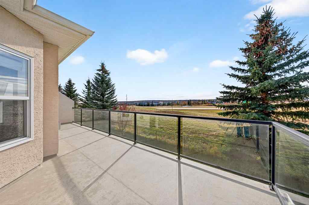 MLS® A2266029 - 80 Sierra Morena Landing SW in Signal Hill Calgary, Residential