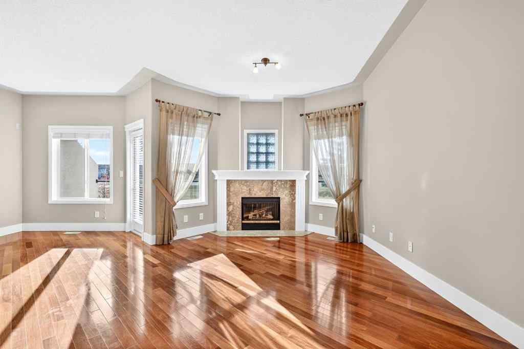 MLS® A2266029 - 80 Sierra Morena Landing SW in Signal Hill Calgary, Residential