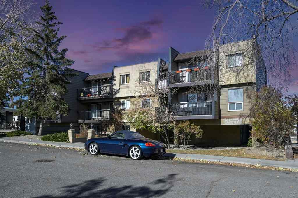 MLS® A2266030 - Unit #305 60 38A Avenue SW in Parkhill Calgary, Residential