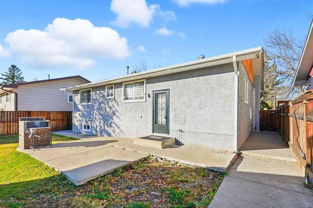 MLS® A2266036 - 419 Whiteview Close NE in Whitehorn Calgary, Residential