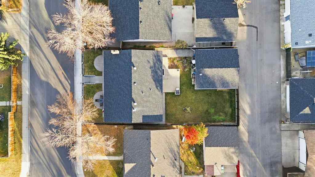 MLS® A2266036 - 419 Whiteview Close NE in Whitehorn Calgary, Residential