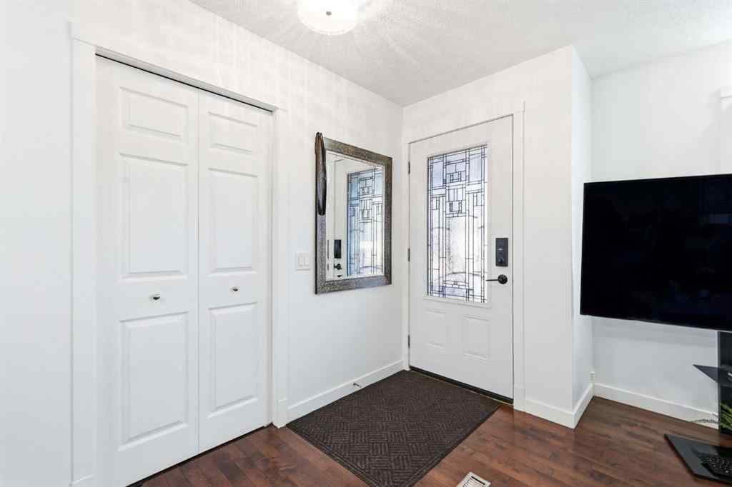 MLS® A2266036 - 419 Whiteview Close NE in Whitehorn Calgary, Residential