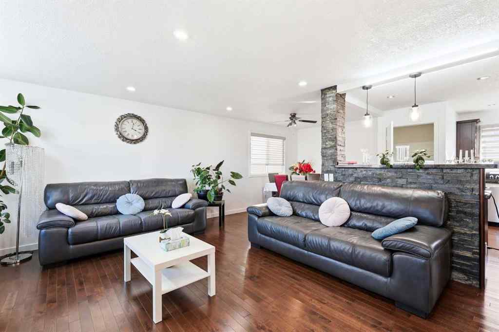 MLS® A2266036 - 419 Whiteview Close NE in Whitehorn Calgary, Residential