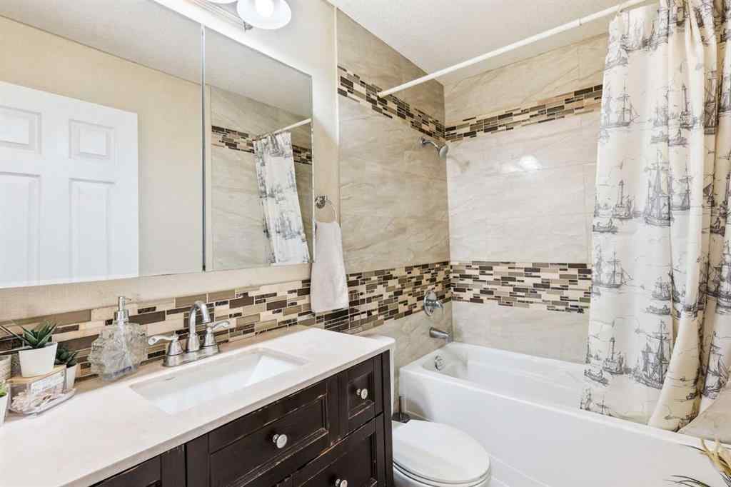 MLS® A2266036 - 419 Whiteview Close NE in Whitehorn Calgary, Residential