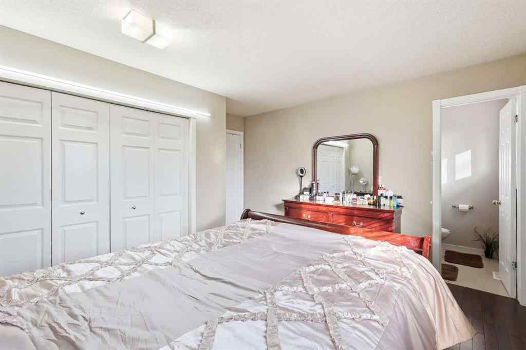 MLS® A2266036 - 419 Whiteview Close NE in Whitehorn Calgary, Residential