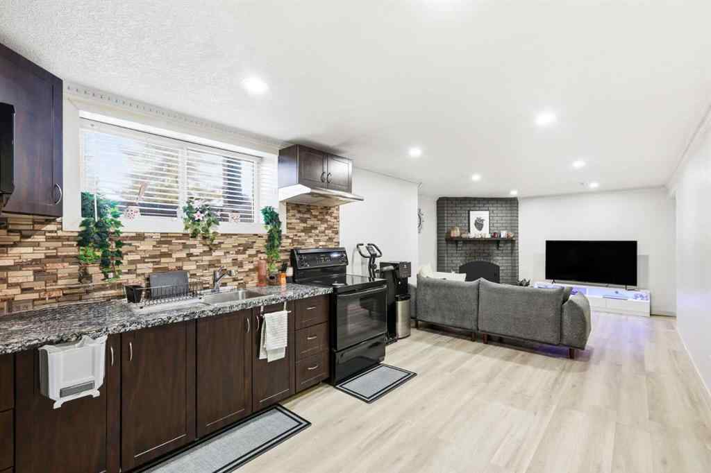 MLS® A2266036 - 419 Whiteview Close NE in Whitehorn Calgary, Residential